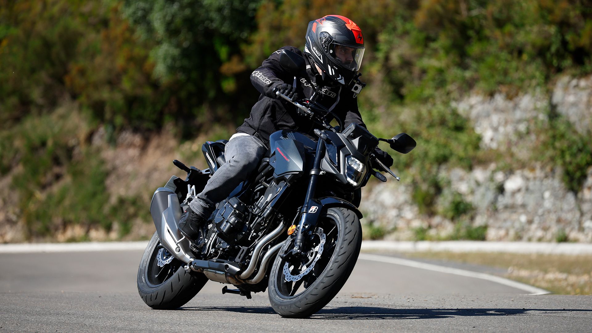 Honda CB500 Hornet 2026 Accion (19)