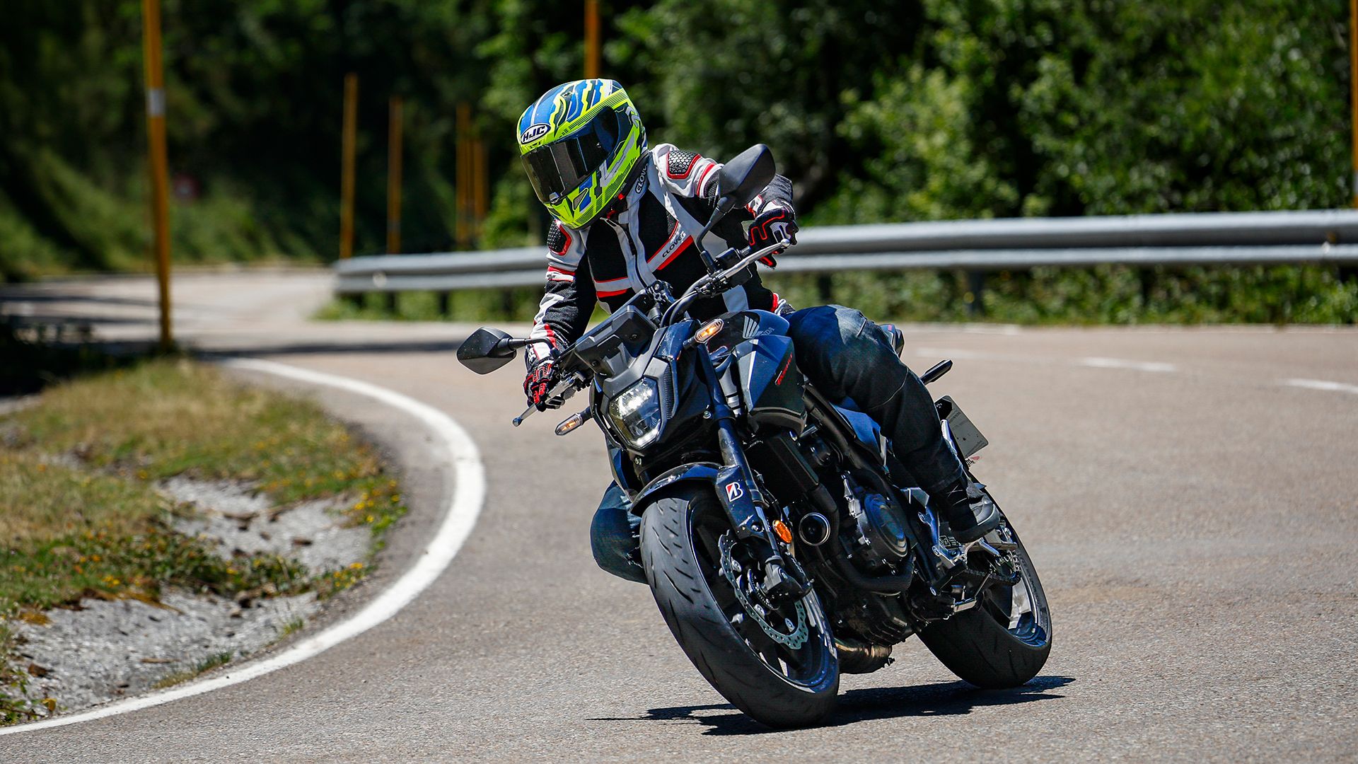 Honda CB500 Hornet 2026 Accion (22)
