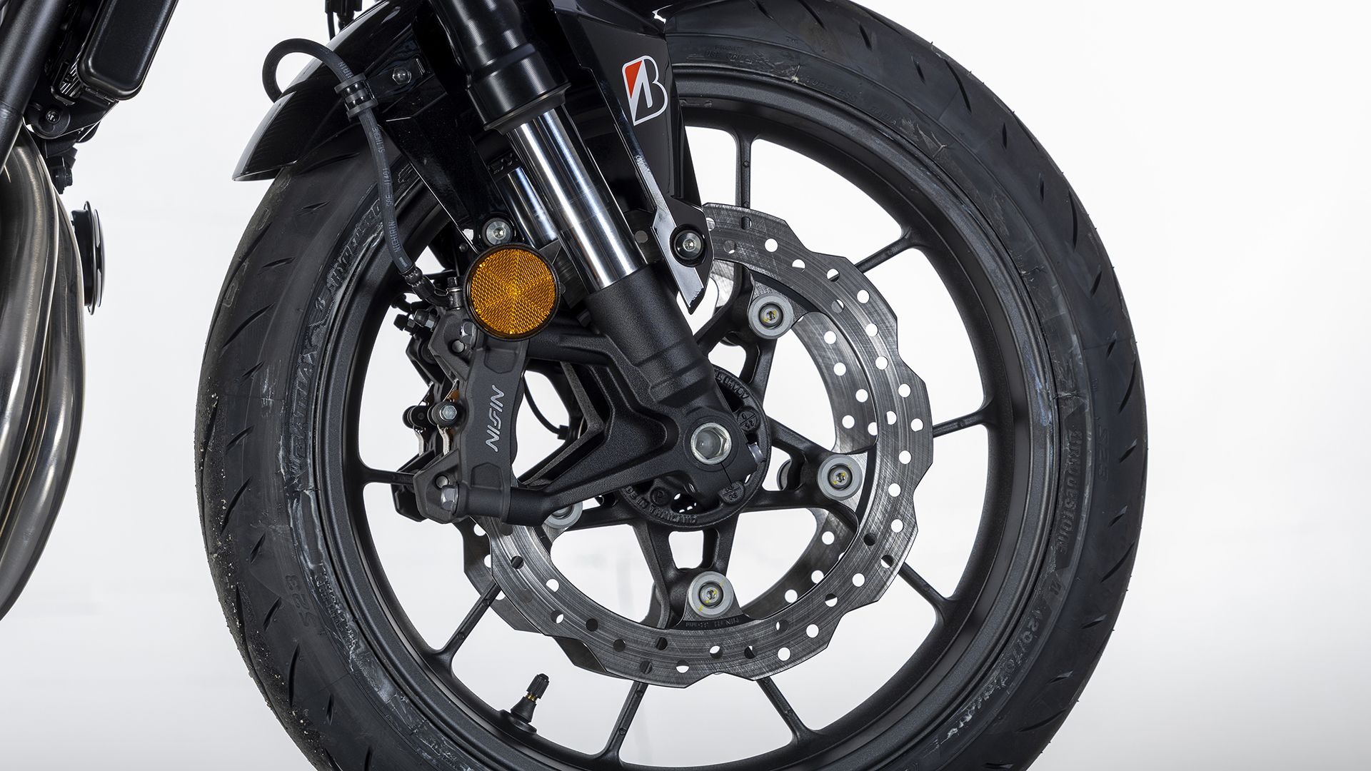 Honda CB500 Hornet 2026 Detalles (5)