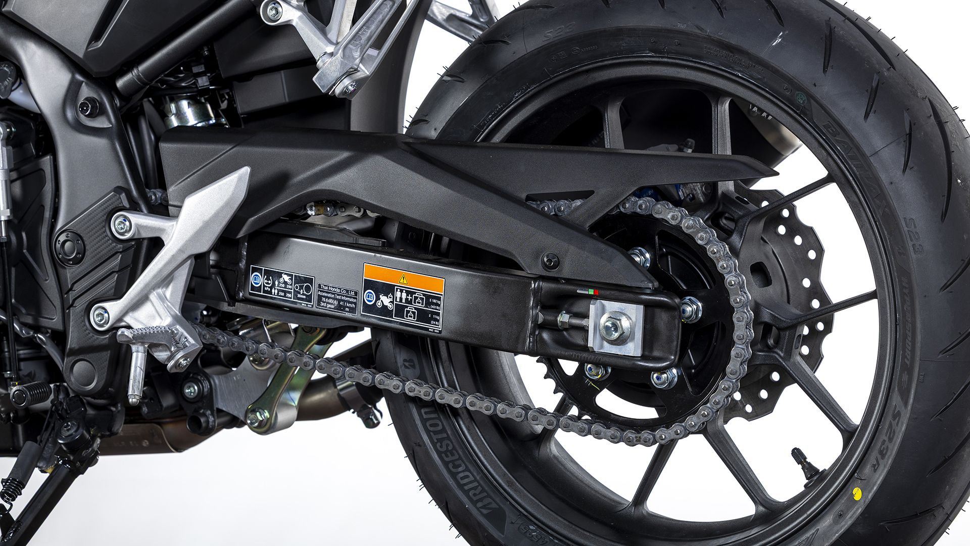 Honda CB500 Hornet 2026 Detalles (21)