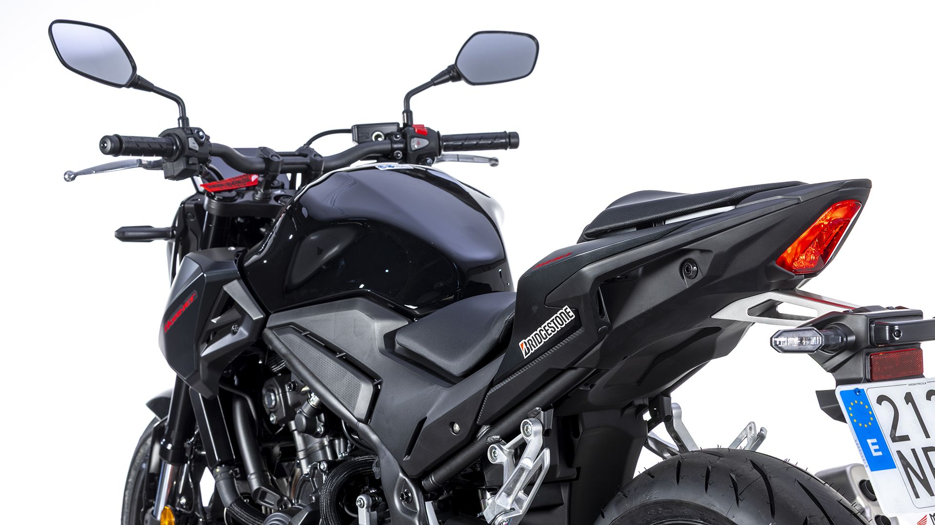Honda CB500 Hornet 2026 Detalles (23)