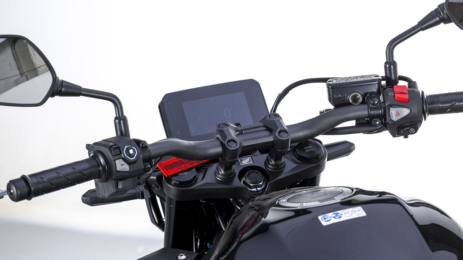 Honda CB500 Hornet 2026 Detalles (27)