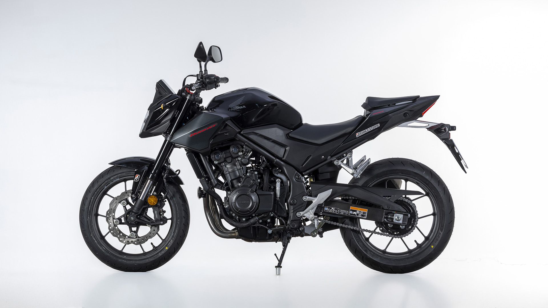 Honda CB500 Hornet 2026 Estudio (3)