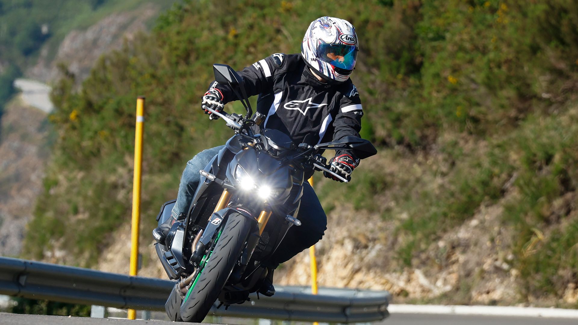 KawasakiI Z1100 SE 2026 Accion (1)