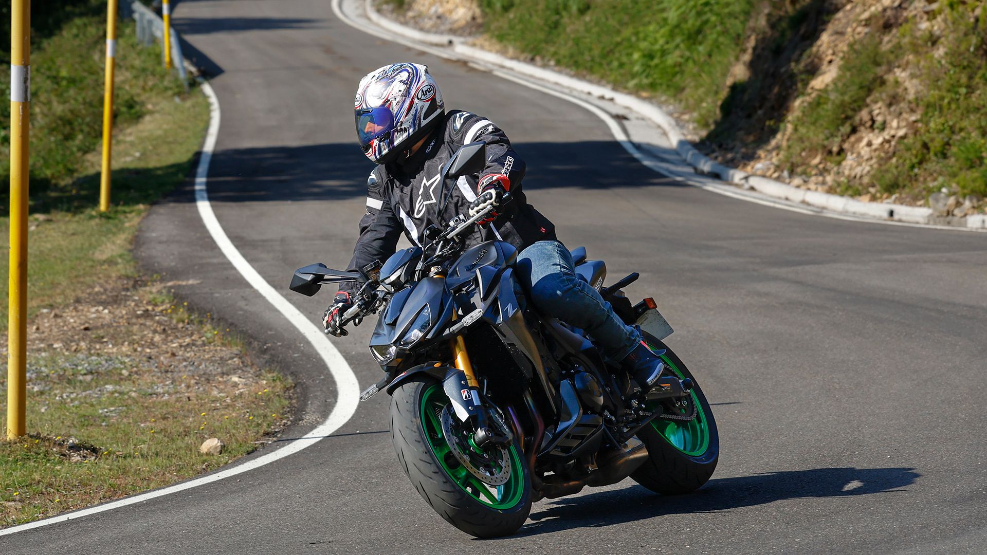 KawasakiI Z1100 SE 2026 Accion (4)