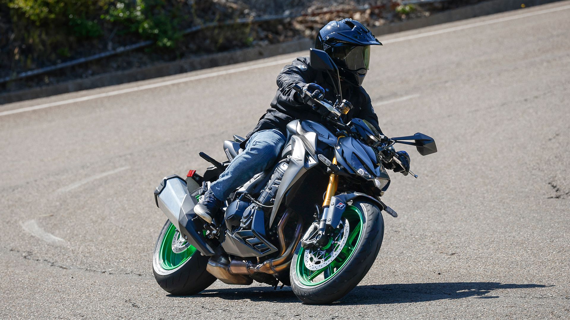 KawasakiI Z1100 SE 2026 Accion (19)