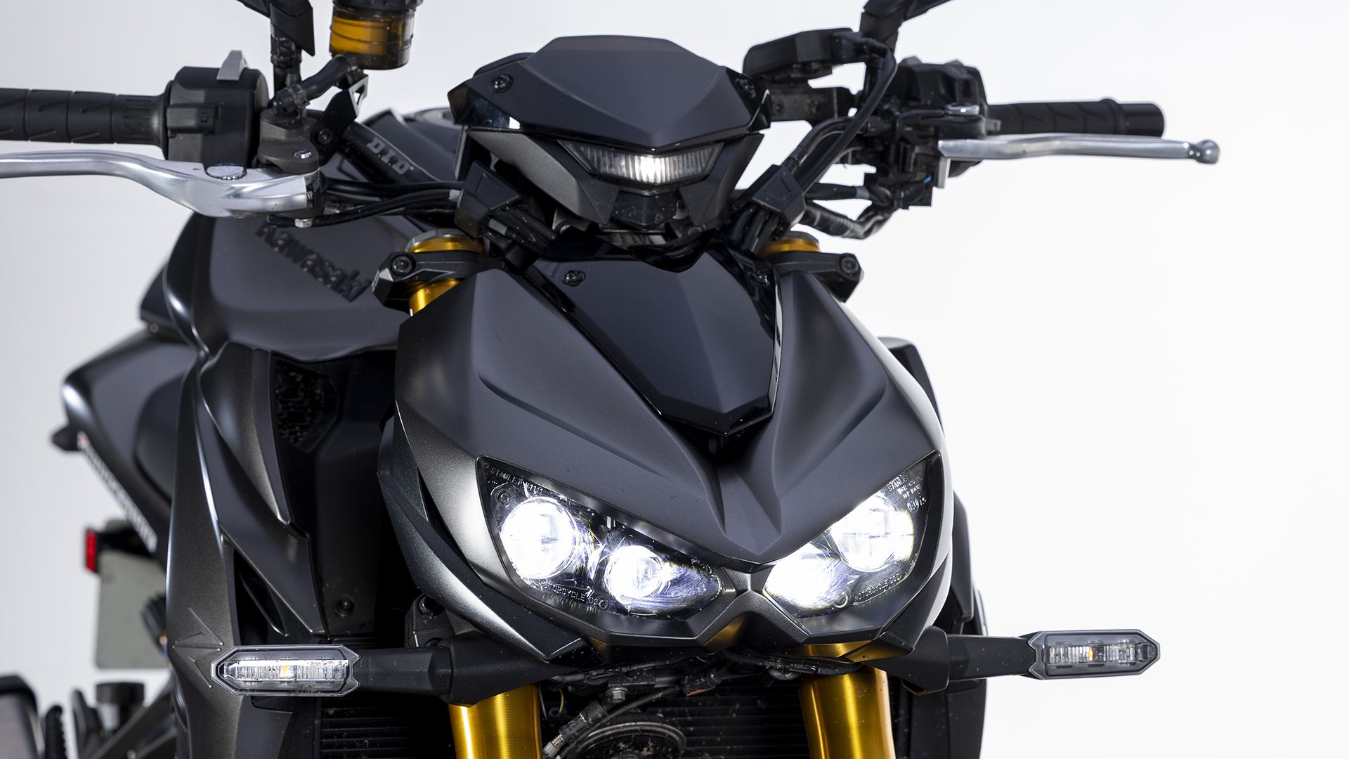 KawasakiI Z1100 SE 2026 Detalles (9)