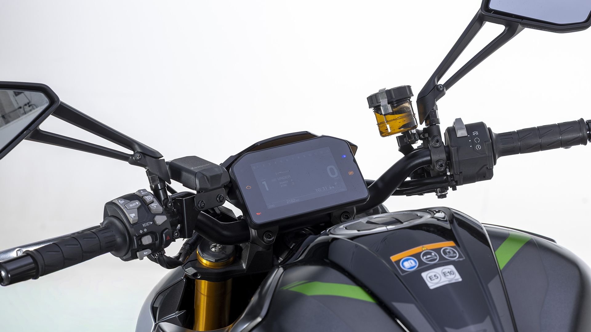 KawasakiI Z1100 SE 2026 Detalles (28)
