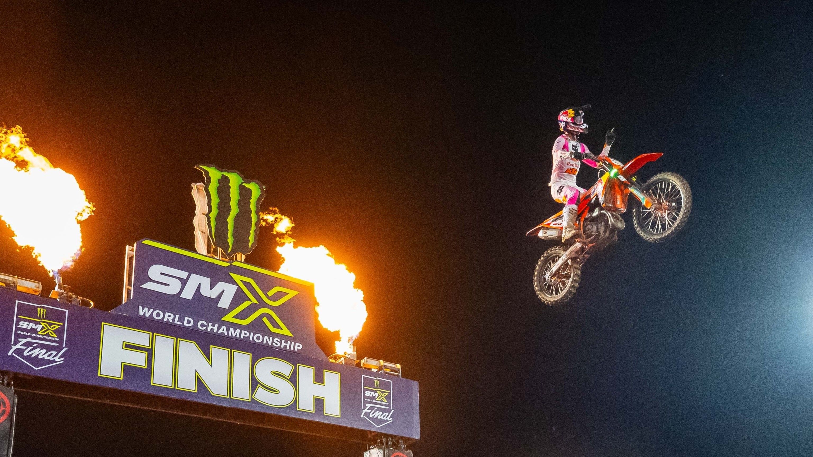 Jorge Prado hace historia y se corona campeón del SuperMotocross 2026
