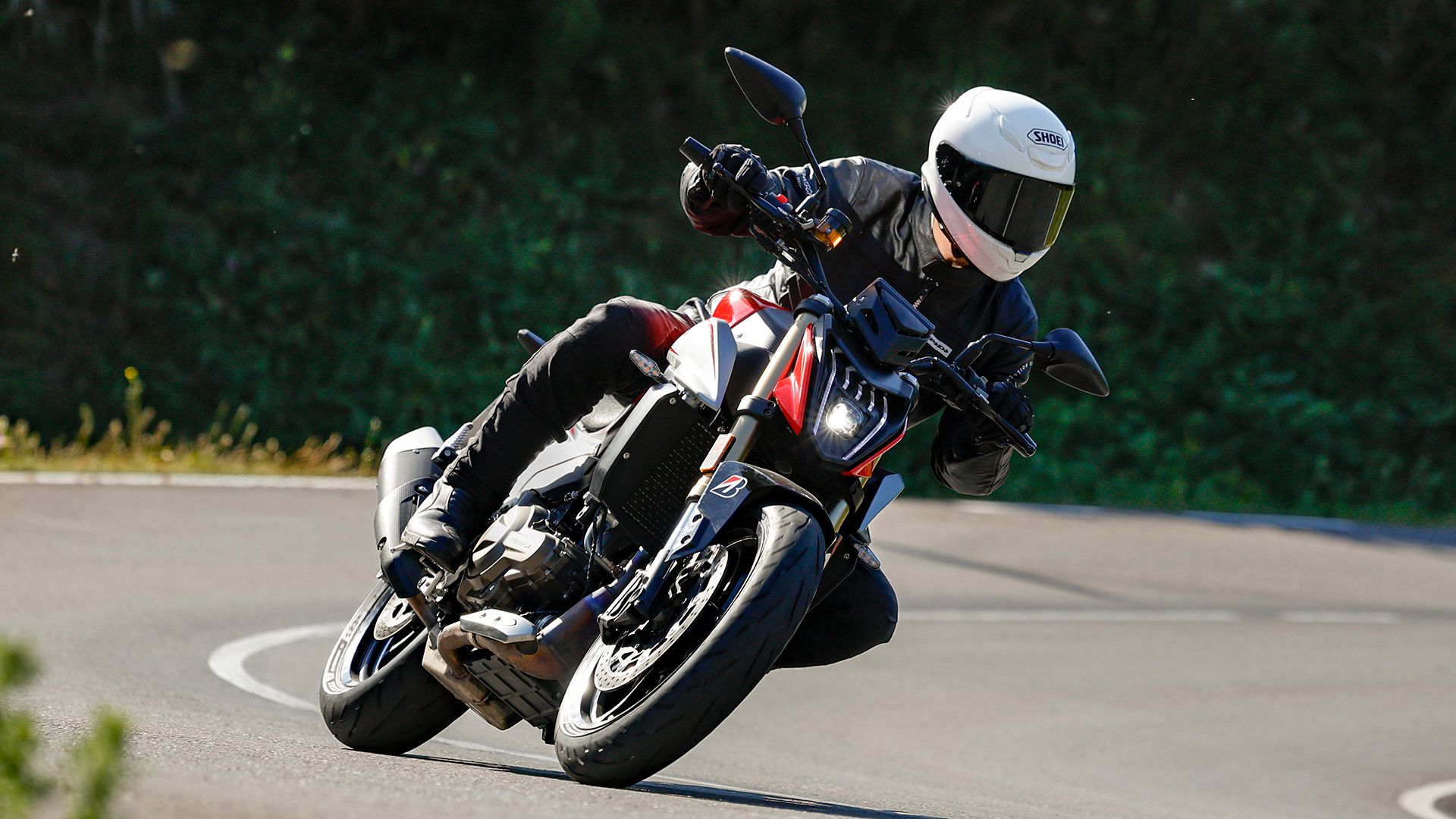 QJMotor SRK600 2026 Accion (5)