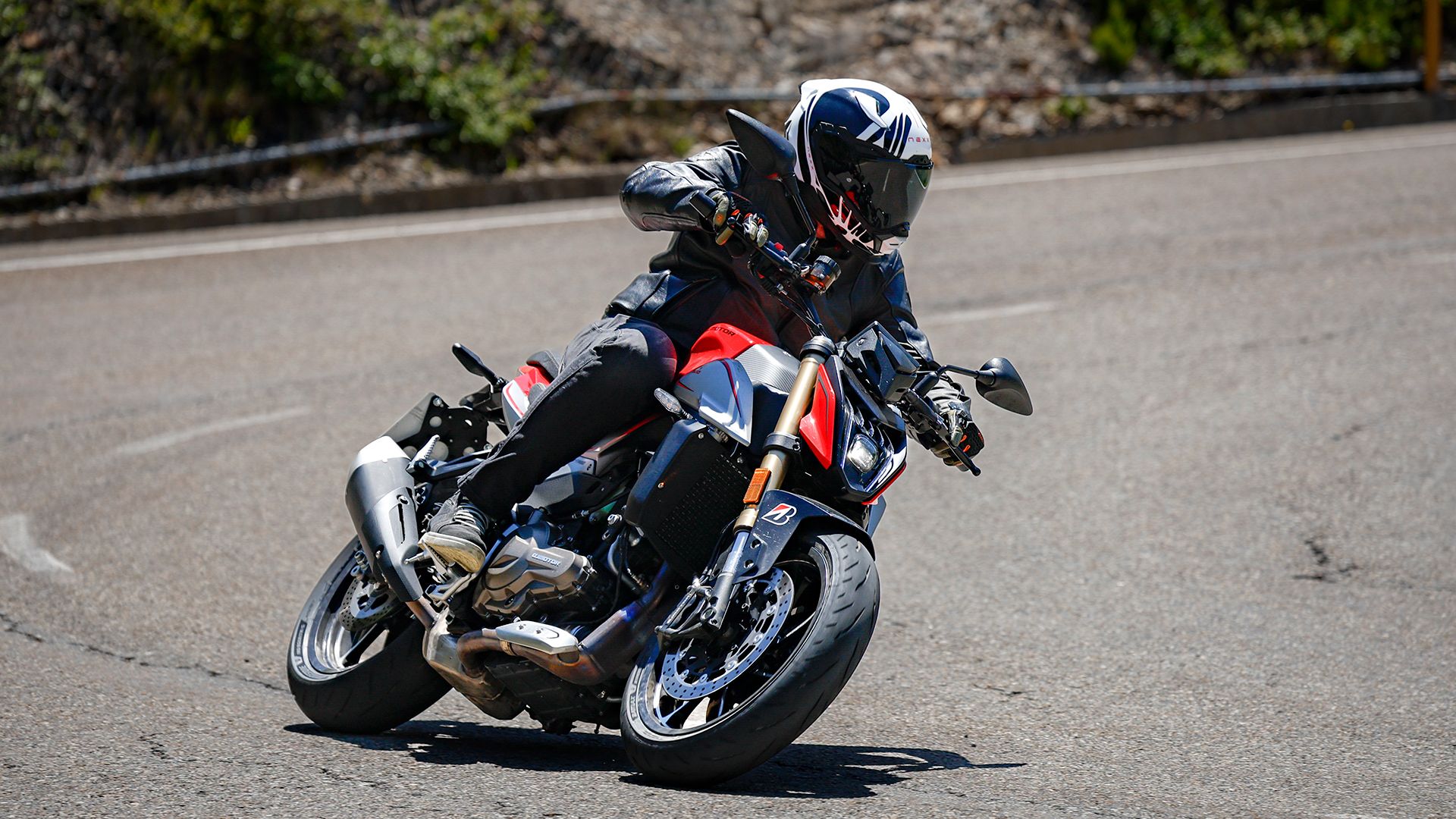QJMotor SRK600 2026 Accion (26)