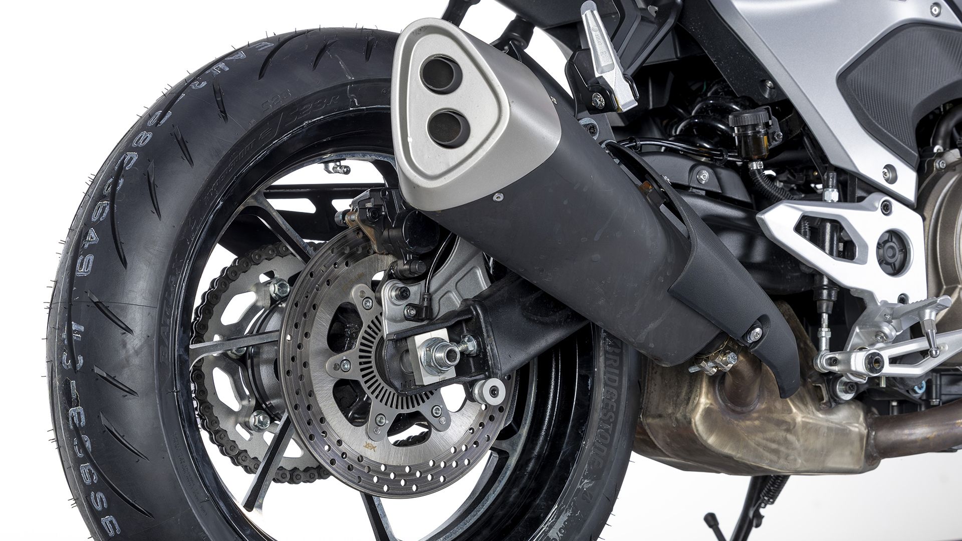 QJMotor SRK600 2026 Detalles (1)
