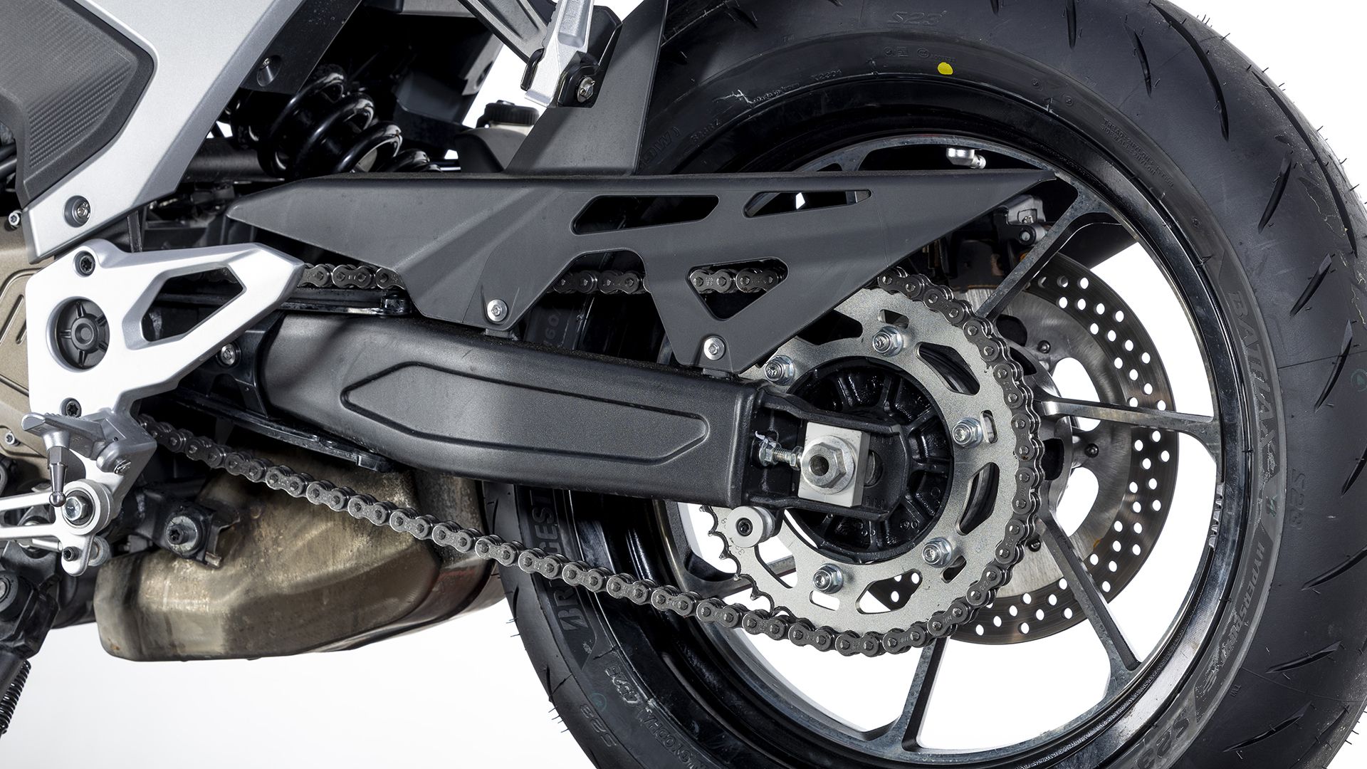 QJMotor SRK600 2026 Detalles (14)