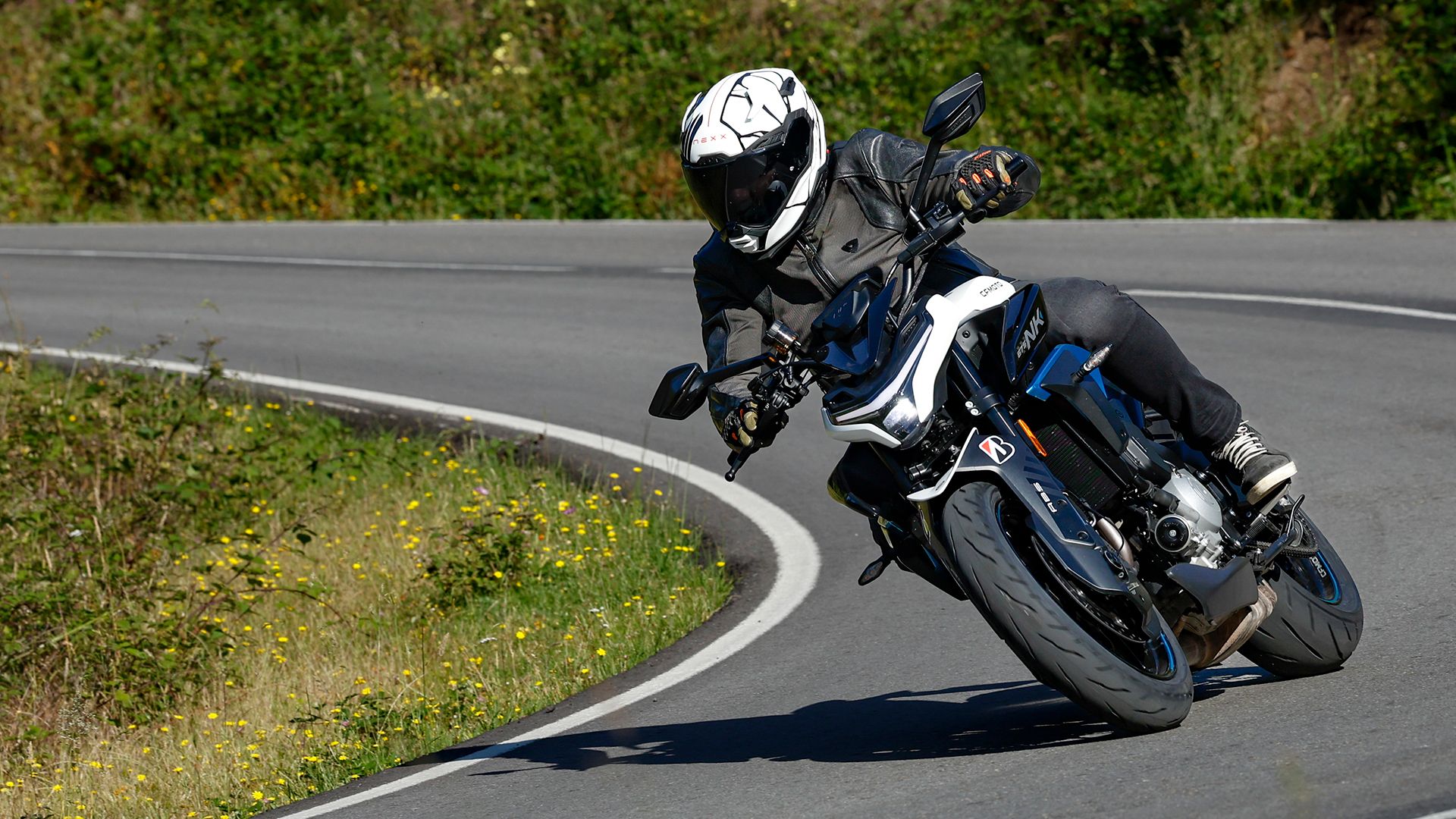 CFMoto 675NK 2026 Accion (2)