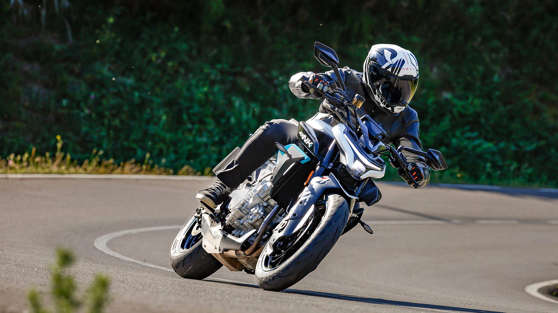 CFMoto 675NK 2026 Accion (5)