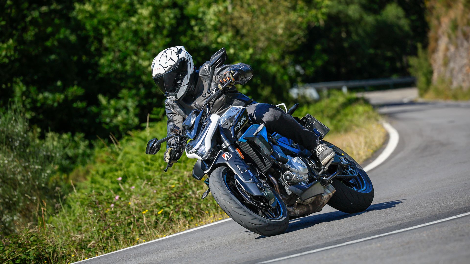CFMoto 675NK 2026 Accion (8)