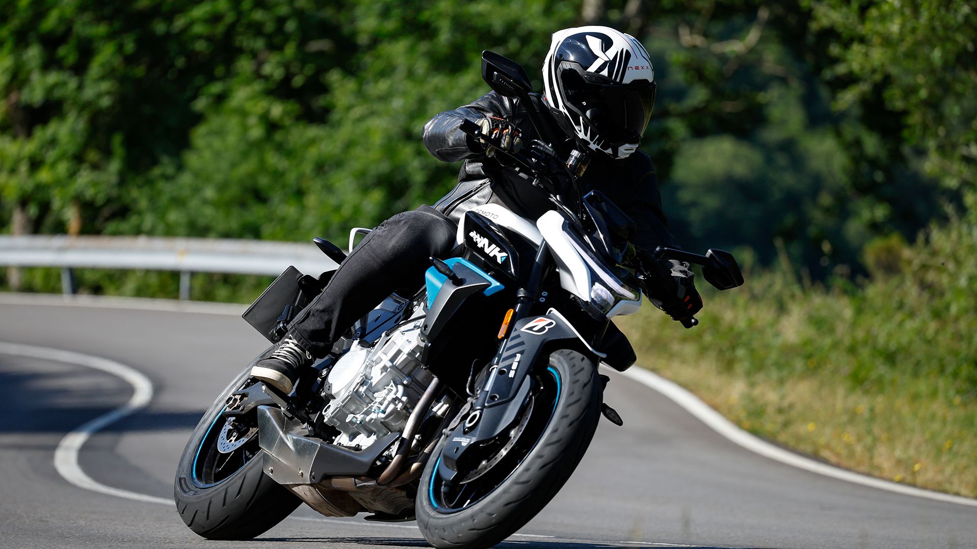 CFMoto 675NK 2026 Accion (11)