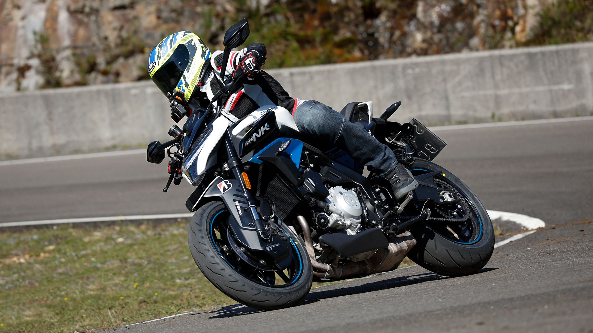 CFMoto 675NK 2026 Accion (13)