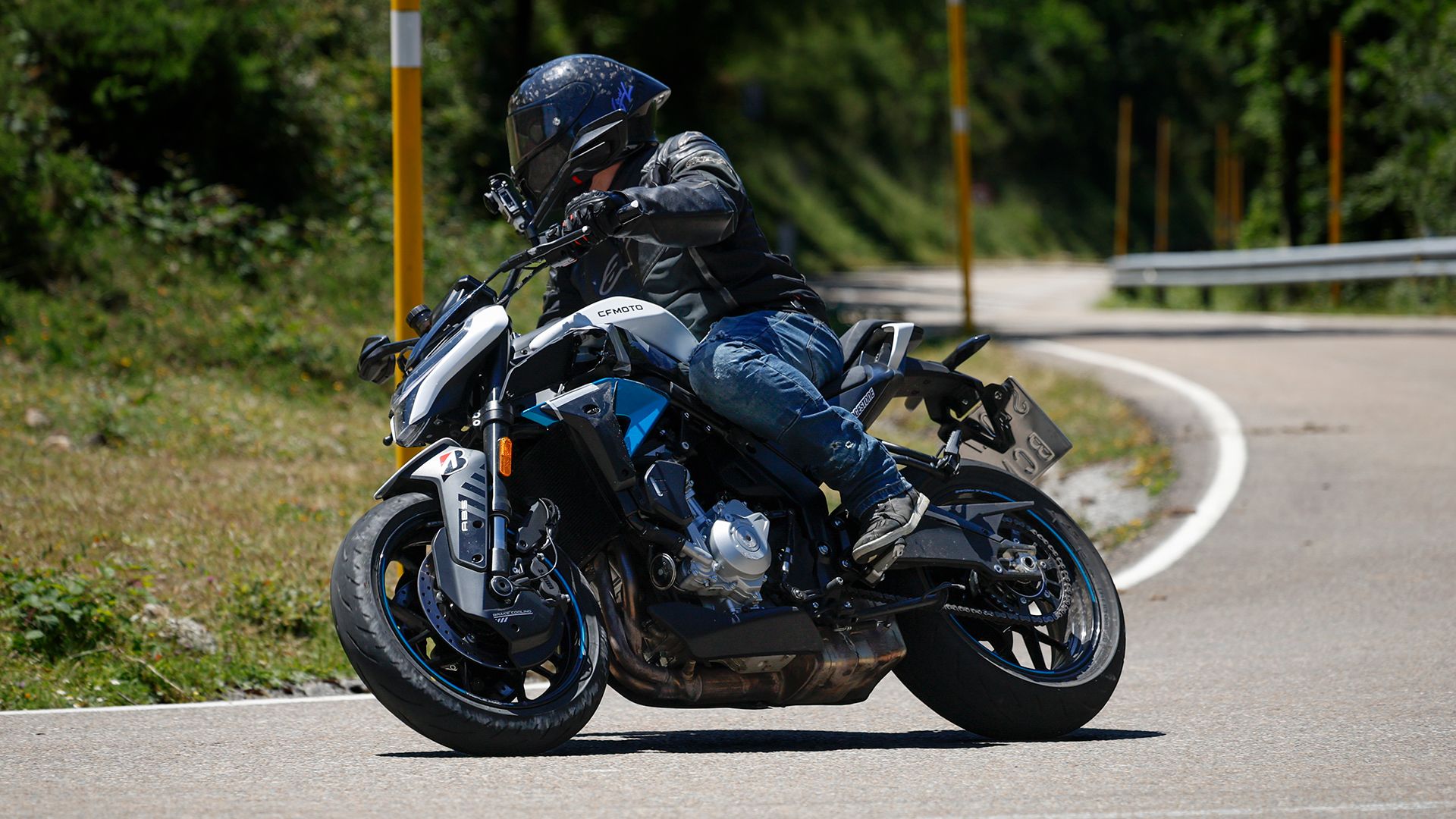 CFMoto 675NK 2026 Accion (25)