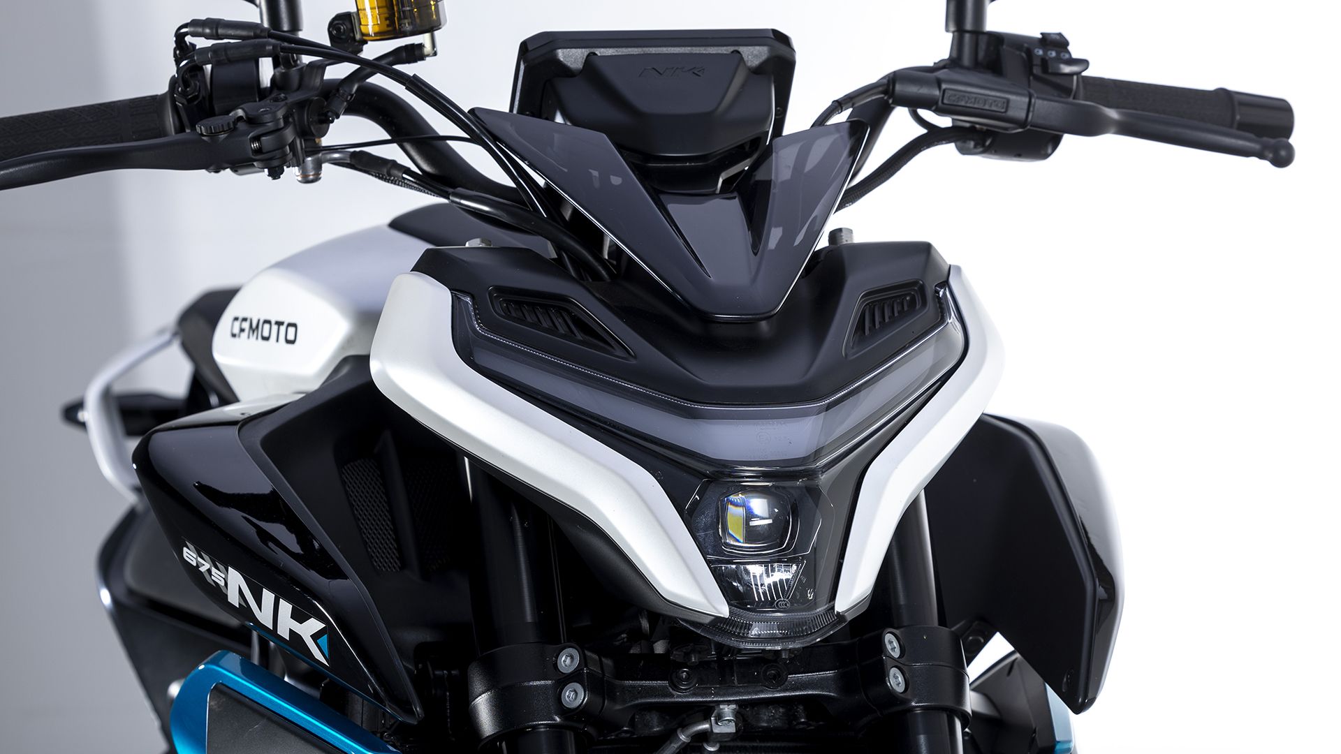 CFMoto 675NK 2026 Detalles (7)
