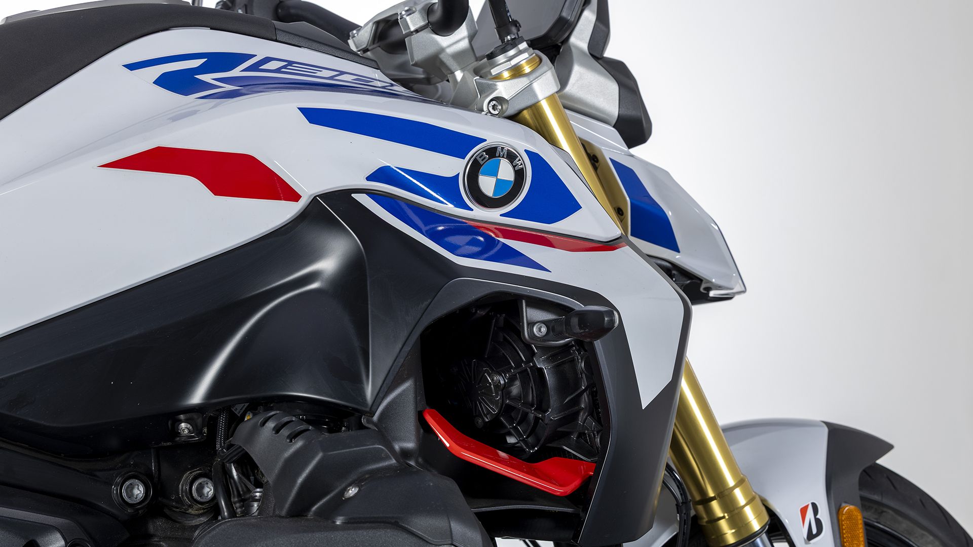 BMW R 1300 R 2026 Detalles (13)