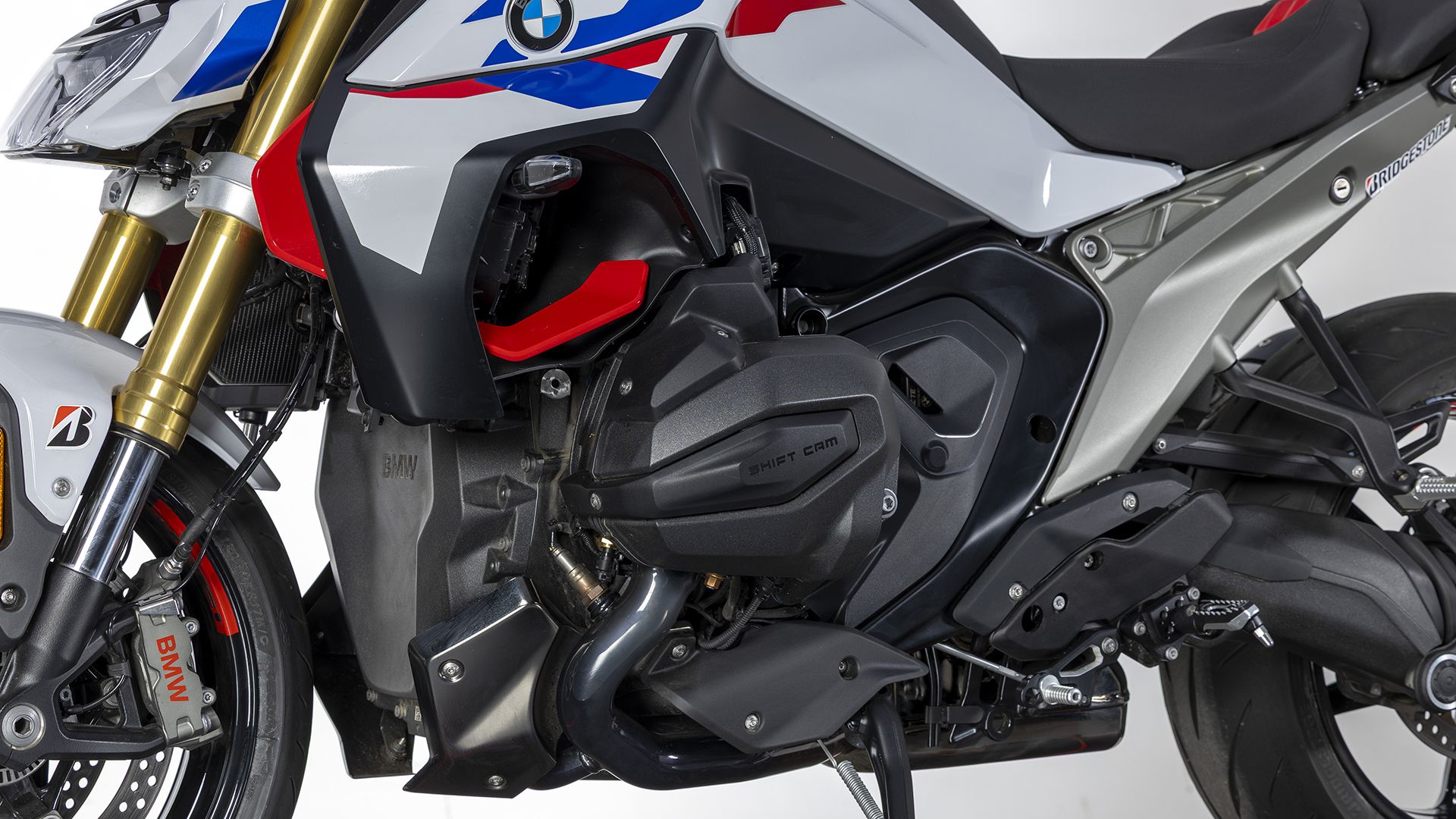 BMW R 1300 R 2026 Detalles (20)
