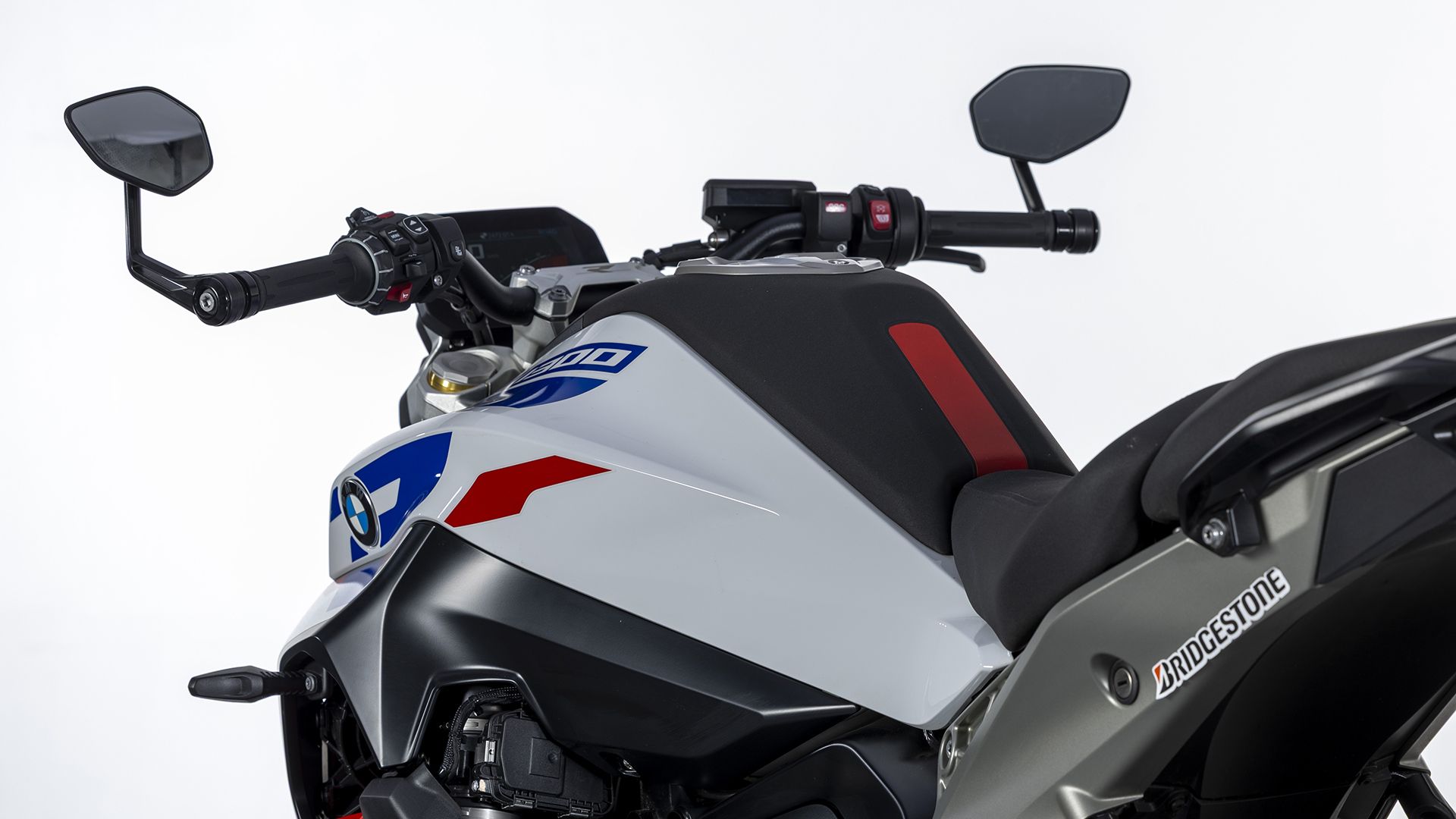 BMW R 1300 R 2026 Detalles (30)
