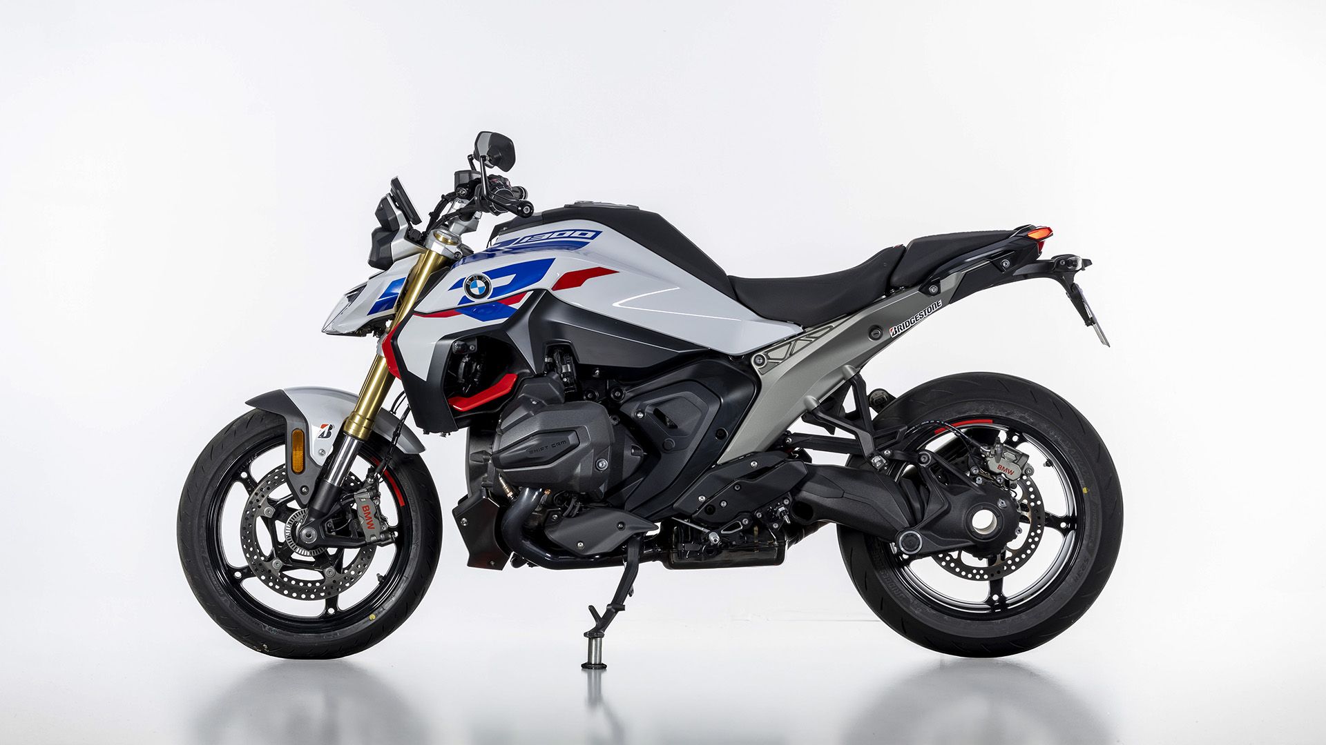 BMW R 1300 R 2026 Estudio (3)