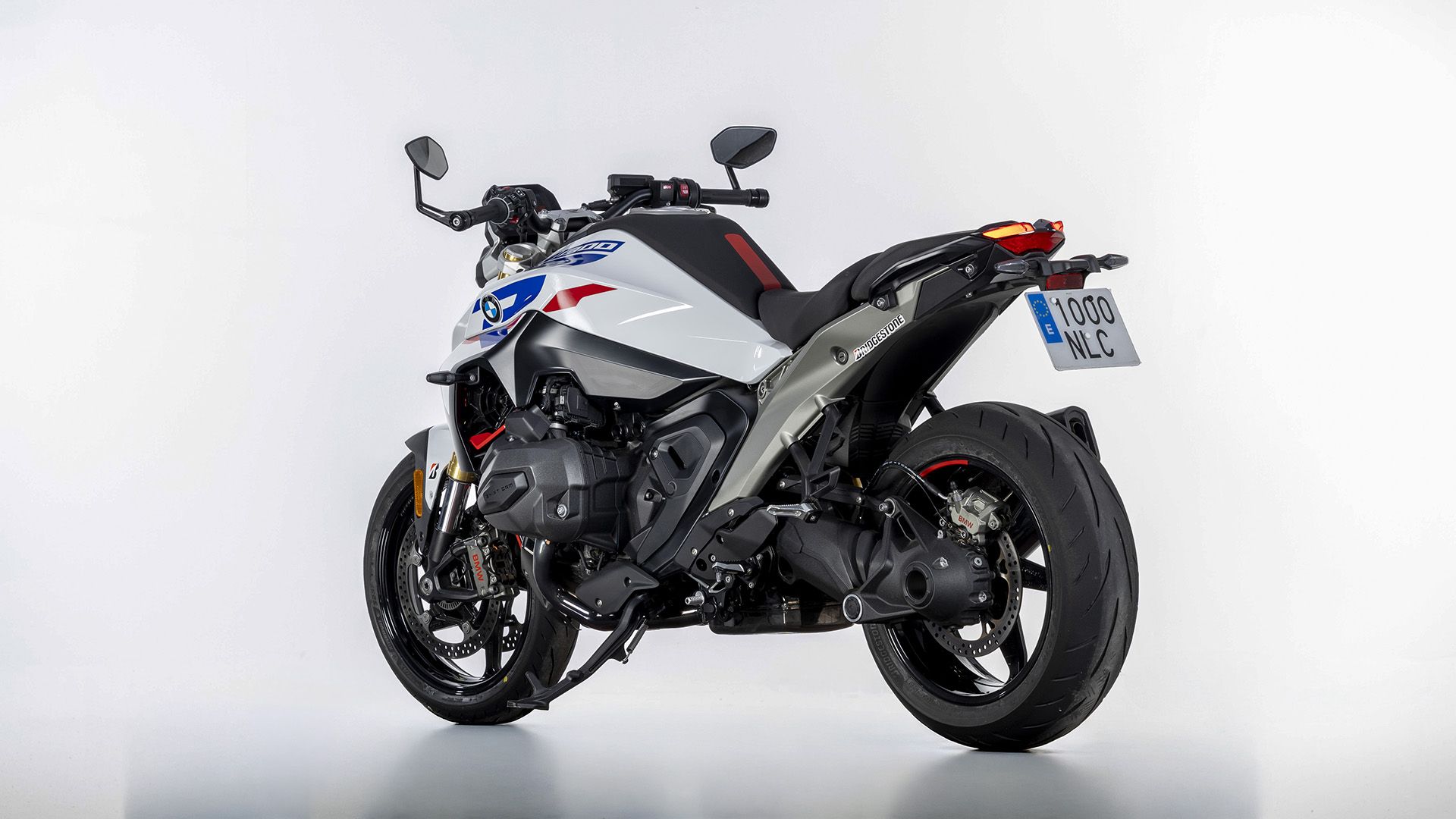 BMW R 1300 R 2026 Estudio (4)