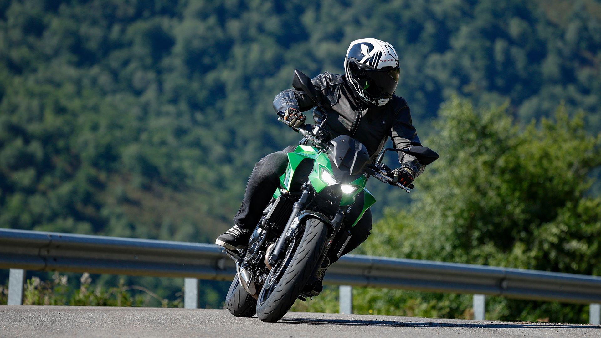 KawasakiI Z650 2026 Accion (9)