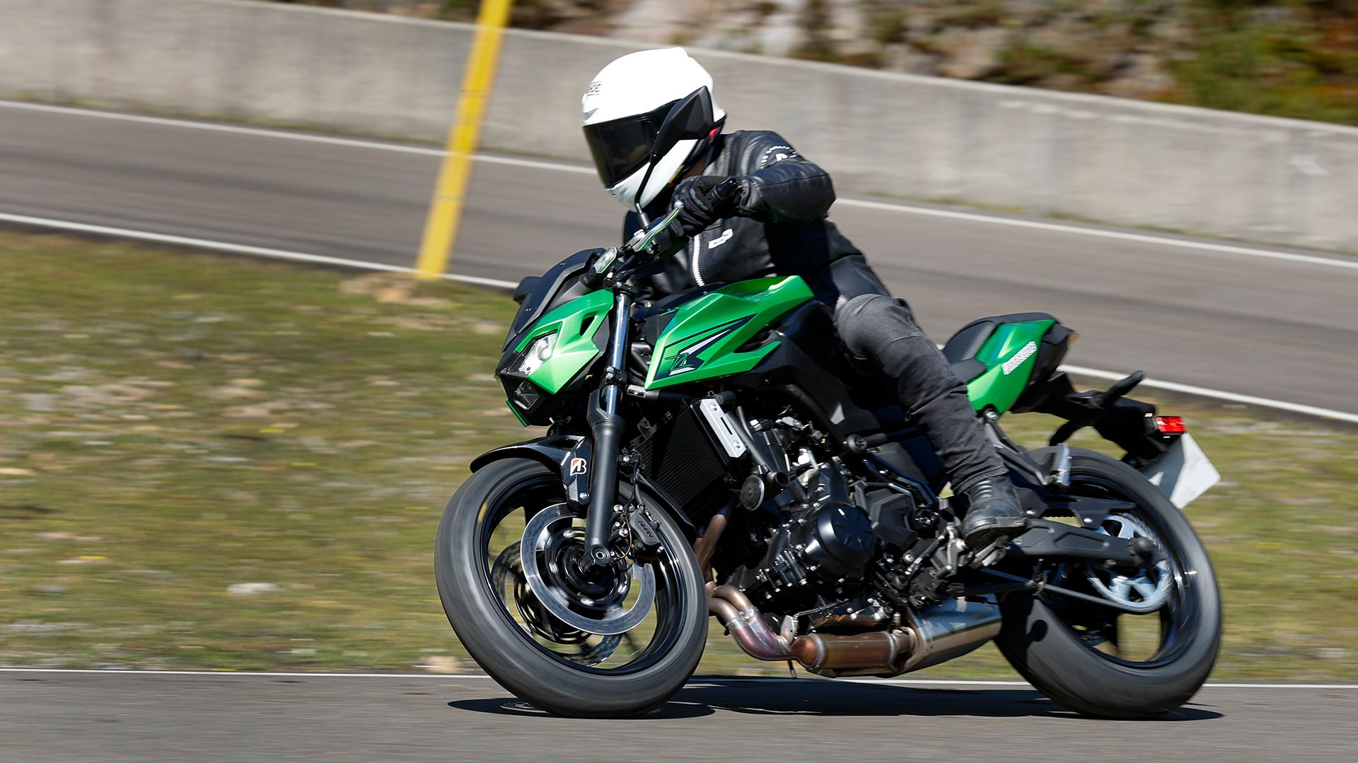 KawasakiI Z650 2026 Accion (14)