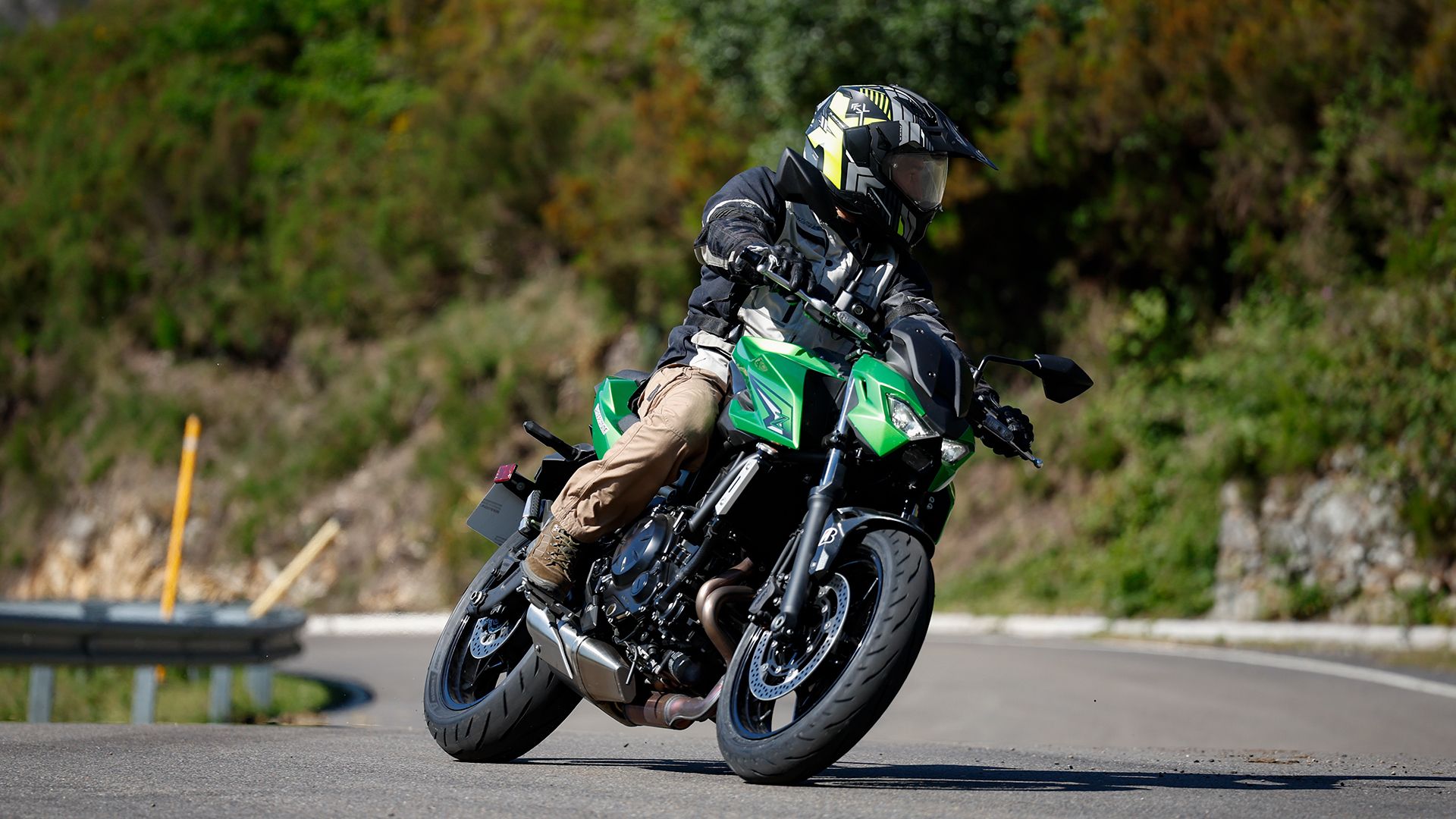 KawasakiI Z650 2026 Accion (17)