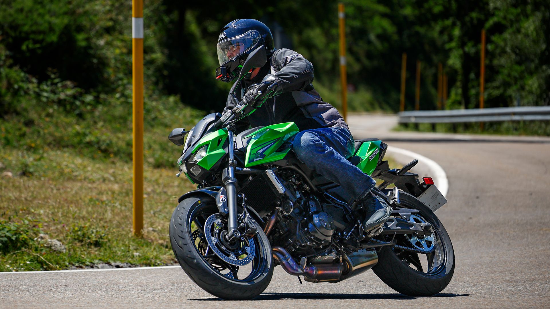 KawasakiI Z650 2026 Accion (20)