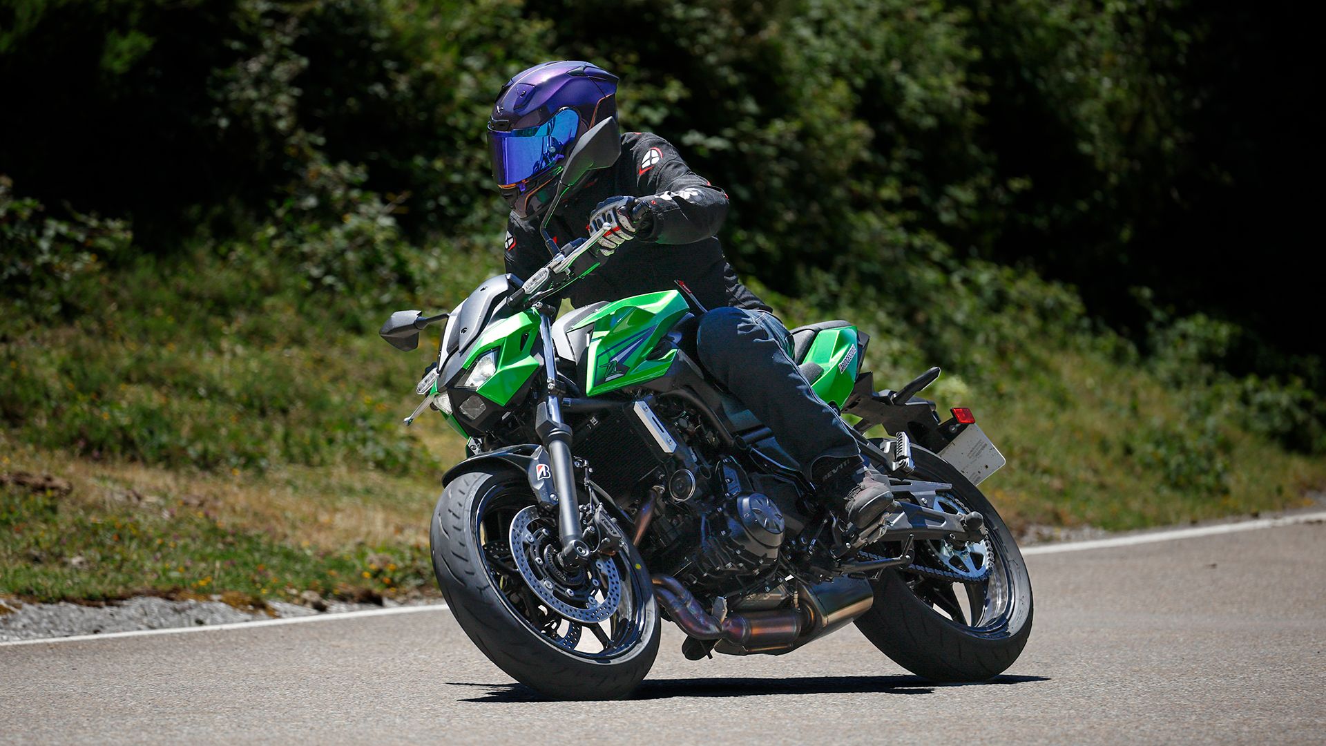 KawasakiI Z650 2026 Accion (24)