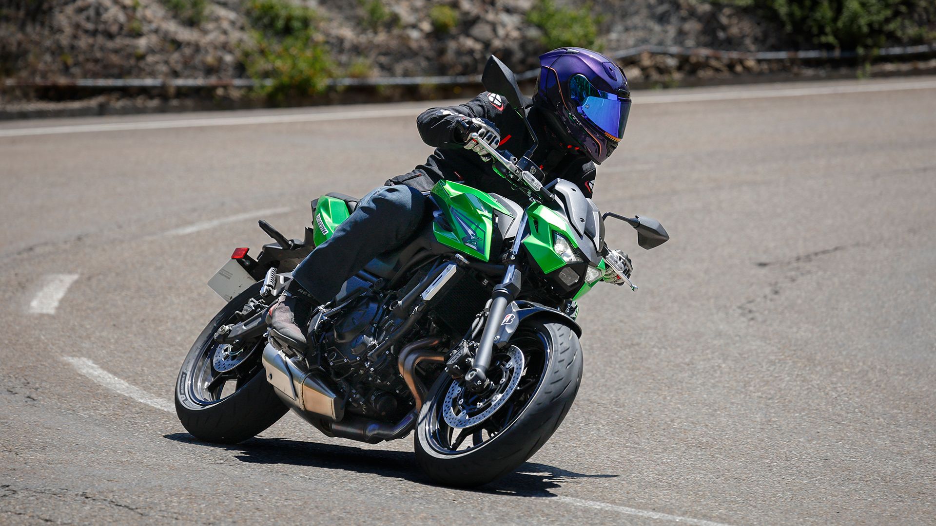 KawasakiI Z650 2026 Accion (25)
