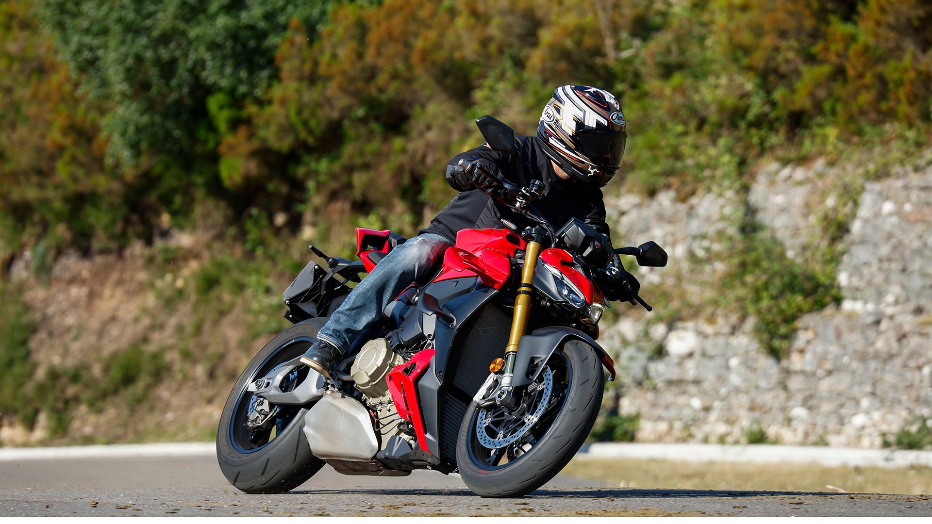 Ducati Streetfighter V4 S 2026 Accion (2)