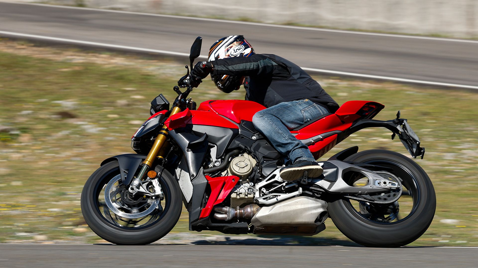 Ducati Streetfighter V4 S 2026 Accion (8)