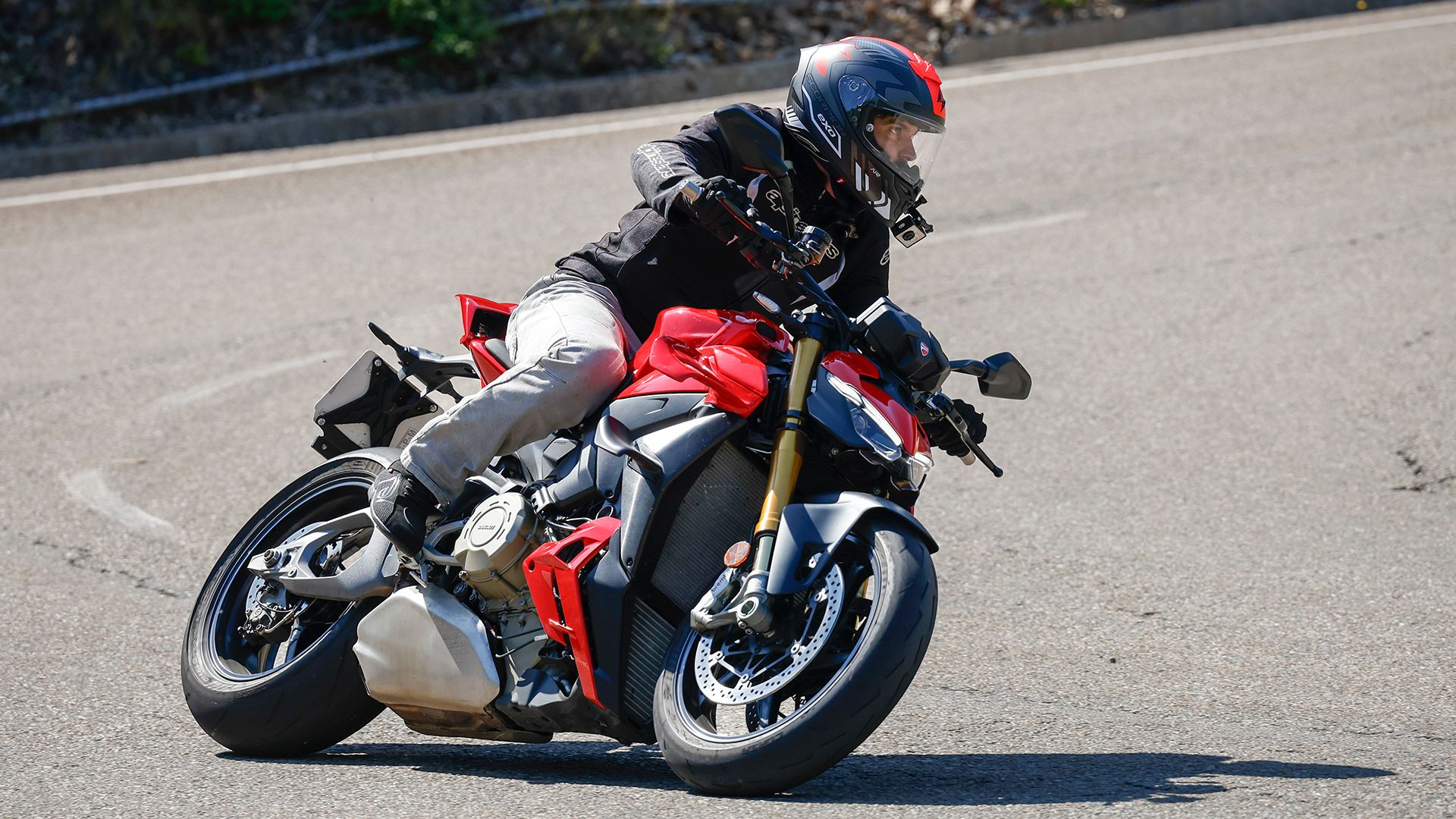 Ducati Streetfighter V4 S 2026 Accion (12)