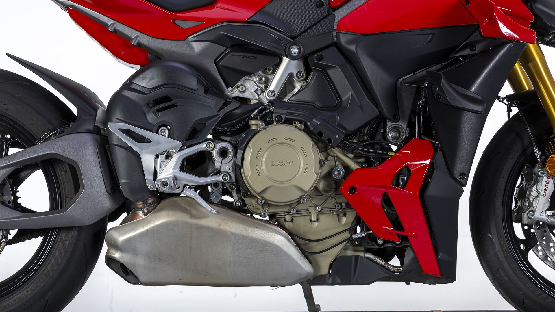 Ducati Streetfighter V4 S 2026 Detalles (4)