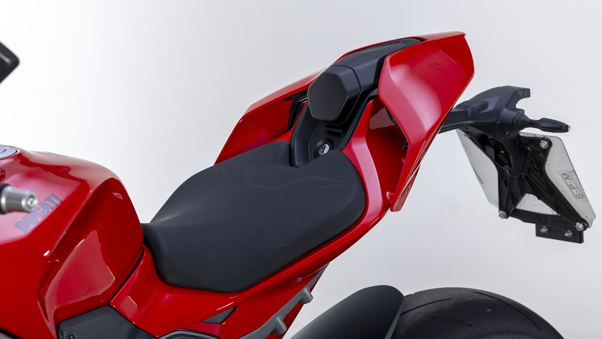 Ducati Streetfighter V4 S 2026 Detalles (17)