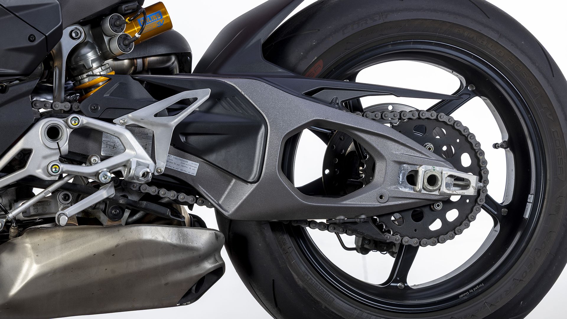 Ducati Streetfighter V4 S 2026 Detalles (21)