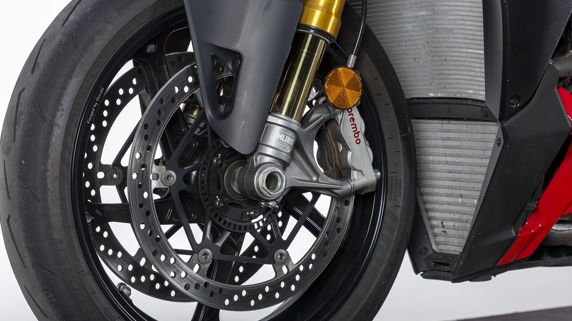 Ducati Streetfighter V4 S 2026 Detalles (27)