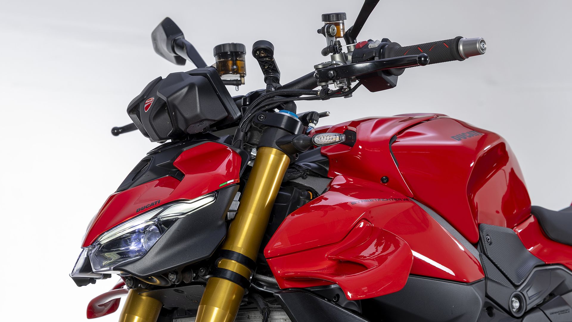 Ducati Streetfighter V4 S 2026 Detalles (29)