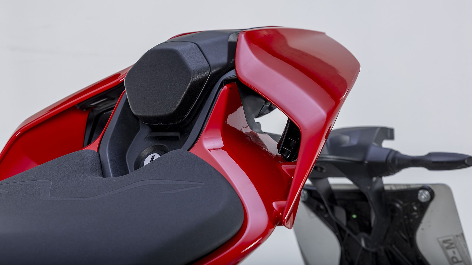 Ducati Streetfighter V4 S 2026 Detalles (30)