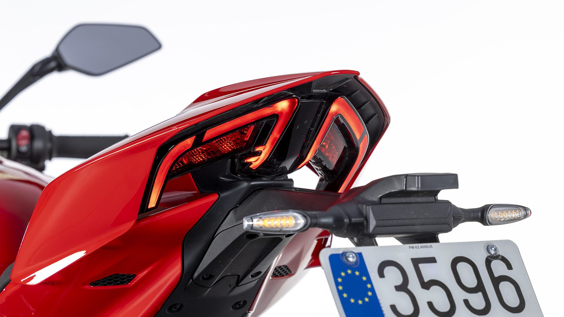 Ducati Streetfighter V4 S 2026 Detalles (31)