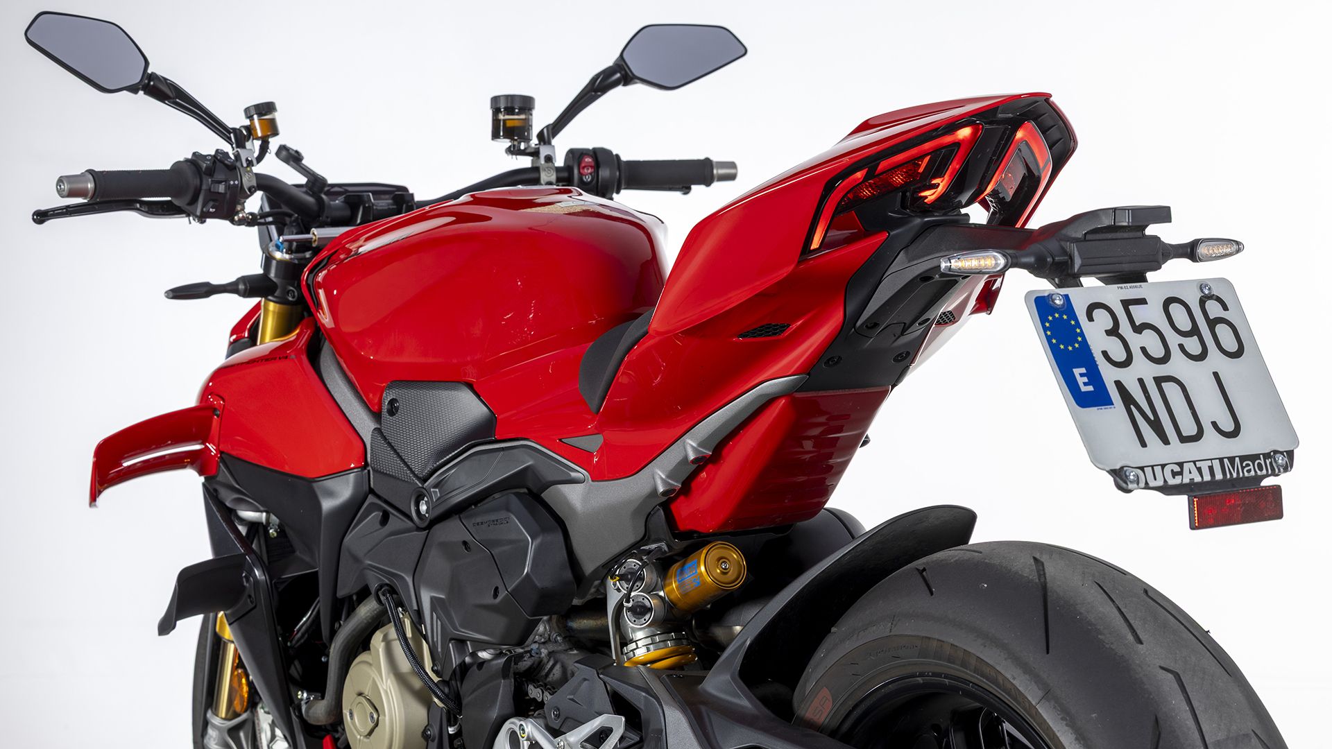 Ducati Streetfighter V4 S 2026 Detalles (32)