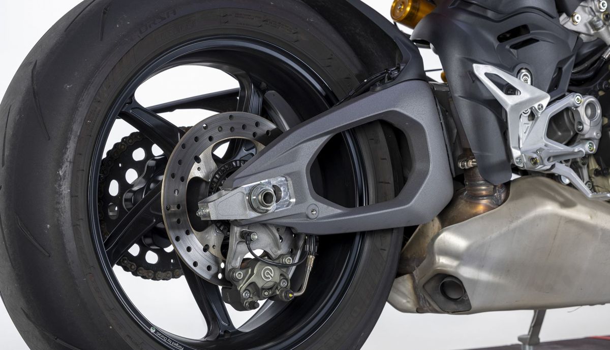 Ducati Streetfighter V4 S 2026 Detalles (1)