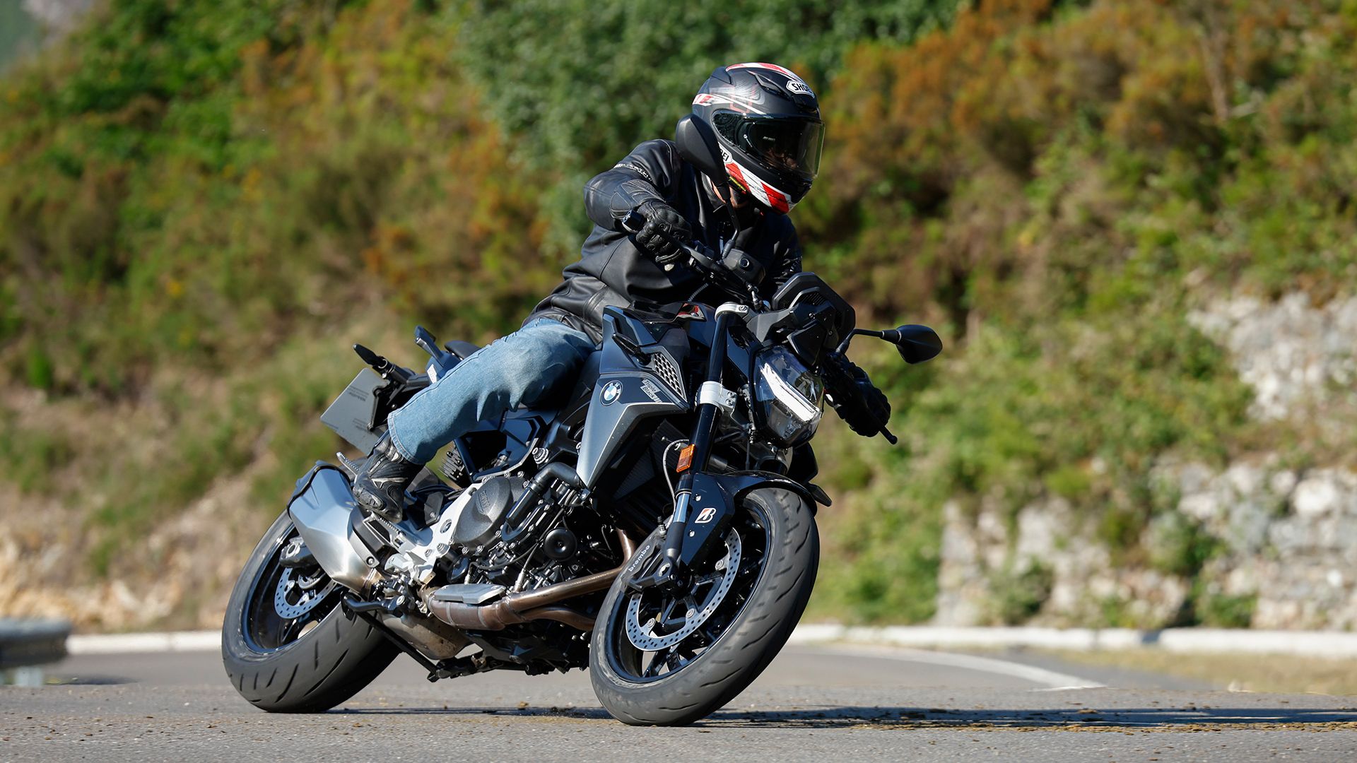 BMW F 900 R 2026 Accion (2)