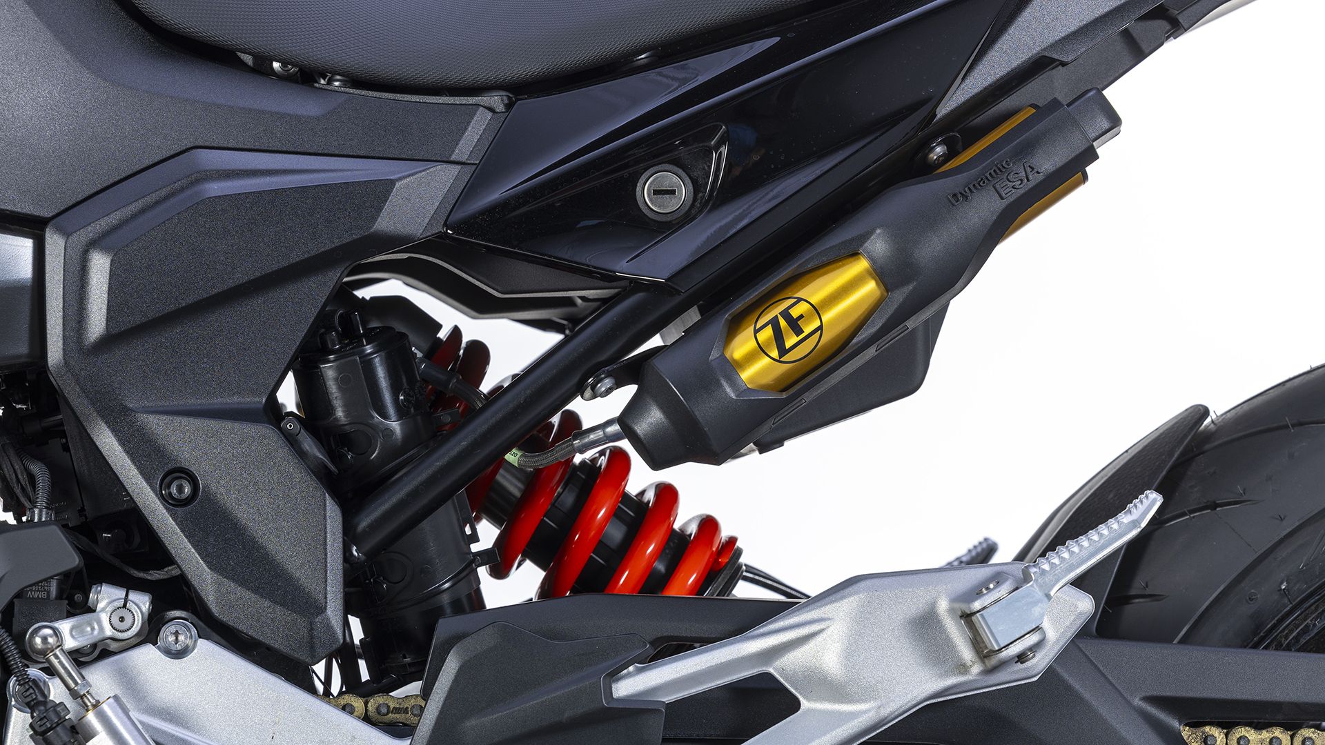 BMW F 900 R 2026 Detalles (6)