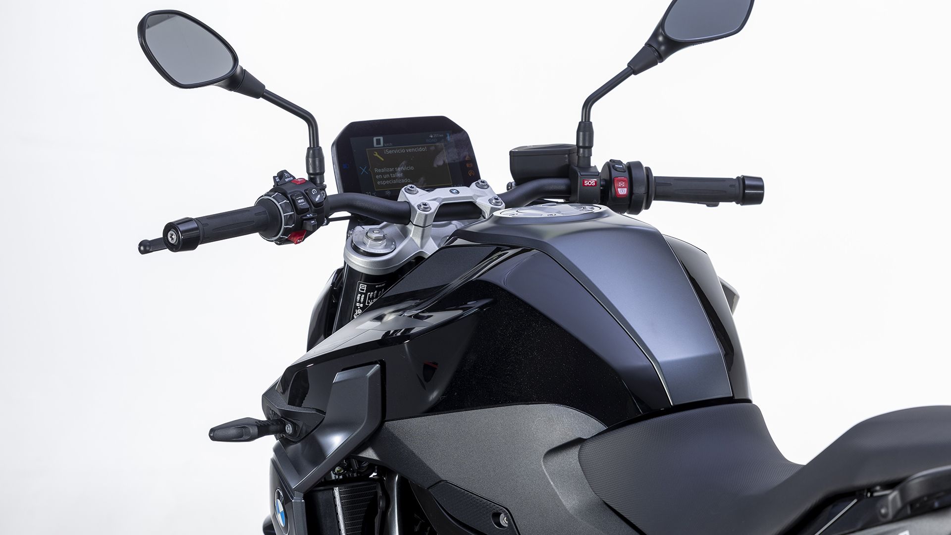 BMW F 900 R 2026 Detalles (12)